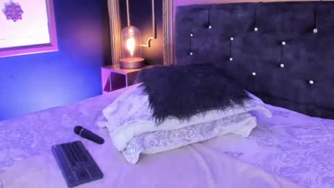 Snapshot of gahia_thompson chatting on July 6, 2026, 3:03 pm Gahia online show from July 6, 2026, 3:03 pm