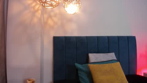 GahiaBelucci online show from March 25, 2026, 11:27 am