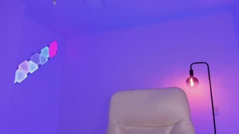 Gaia online show from February 20, 2025, 2:18 am