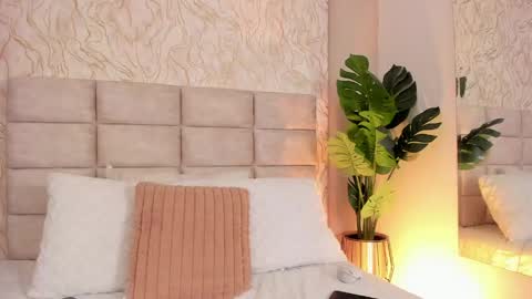 Snapshot of gaia_stonne chatting on April 23, 2026, 12:29 pm gaia_stonne online show from April 23, 2026, 12:29 pm