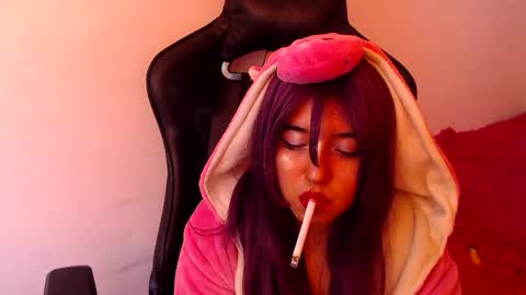 Kate 3 online show from November 14, 2025, 8:07 pm