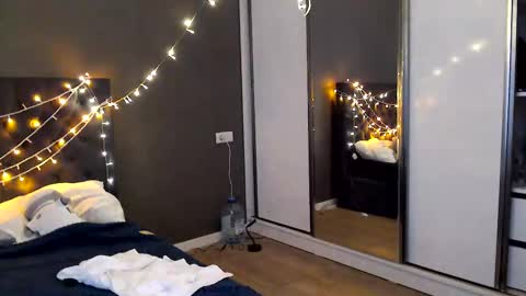 My name Lou 3 online show from December 16, 2025, 7:24 am