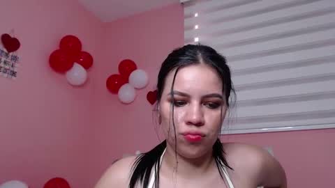  Gala Y  online show from February 16, 2025, 7:38 pm