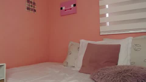  Gala Y  online show from February 19, 2025, 6:54 pm