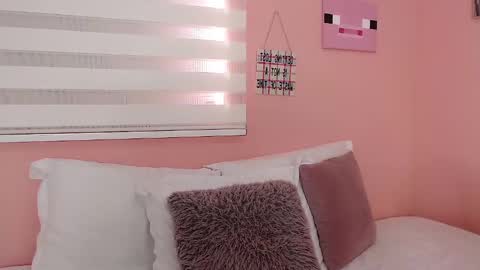  Gala Y  online show from February 25, 2025, 6:31 pm