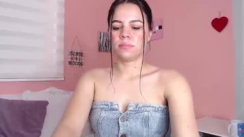  Gala Y  online show from March 2, 2025, 3:16 pm