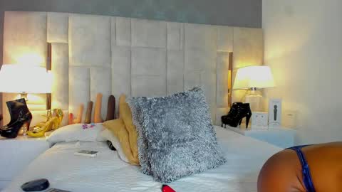  Gale  online show from February 17, 2025, 10:03 pm