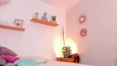 Snapshot of gallilea_marquez_ chatting on May 15, 2026, 8:27 pm Galilea online show from May 15, 2026, 8:27 pm