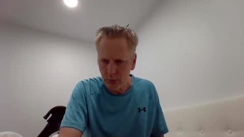 gamerboy200 online show from October 1, 2025, 2:39 am