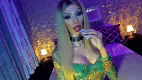 Snapshot of ganexxxx chatting on December 13, 2024, 1:15 am MISSANN online show from December 13, 2024, 1:15 am