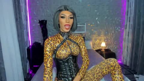 Snapshot of ganexxxx chatting on January 15, 2025, 4:25 am MISSANN online show from January 15, 2025, 4:25 am