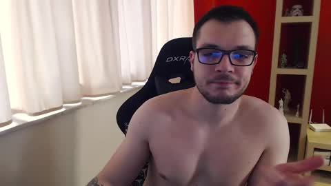 Snapshot of gangstalover8 chatting on December 22, 2024, 11:44 am GangstaLover online show from December 22, 2024, 11:44 am