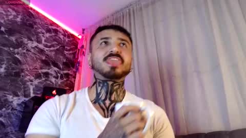 Chris  Dont forget to gift me thumb up Its very important to me and makes me happy AF  online show from November 21, 2025, 6:34 am