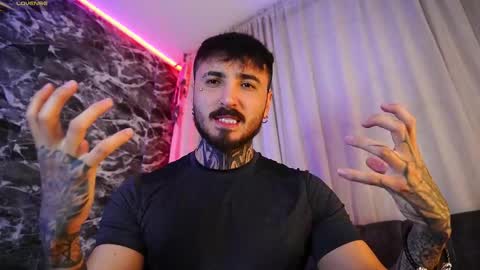 Chris  Dont forget to gift me thumb up Its very important to me and makes me happy AF  online show from January 8, 2026, 7:32 am