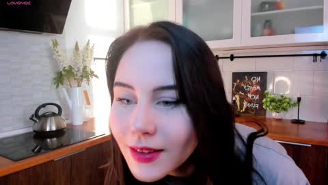 Snapshot of garden_flower chatting on February 7, 2025, 3:45 am Violla online show from February 7, 2025, 3:45 am