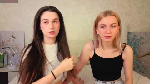 Violla online show from December 3, 2025, 3:03 am