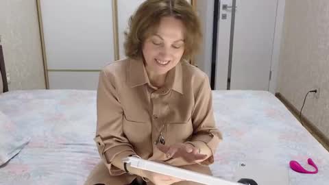 Snapshot of gardner_ava chatting on March 11, 2025, 8:20 am Ava online show from March 11, 2025, 8:20 am