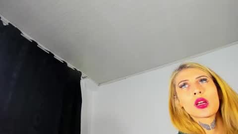 gatita13333321 online show from February 5, 2025, 5:52 am