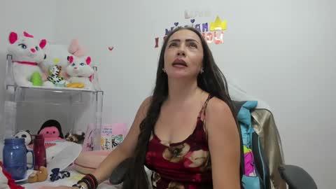 Snapshot of gatitasexy_hot_wet4u chatting on December 11, 2024, 3:02 am Mfe online show from December 11, 2024, 3:02 am