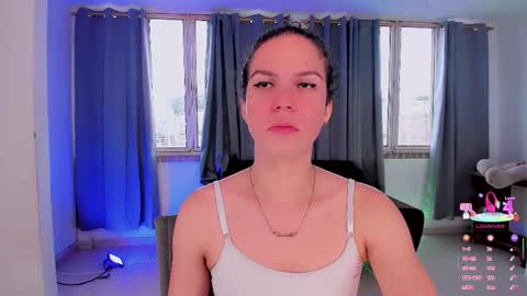 Vnecis Marn online show from March 30, 2026, 6:42 pm