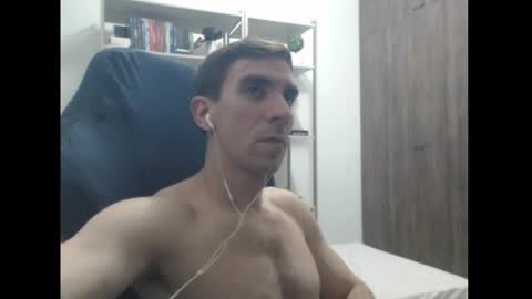 gatosarado23 online show from December 15, 2024, 2:41 am