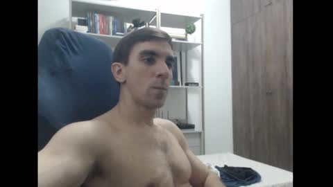 gatosarado23 online show from December 16, 2024, 8:48 pm