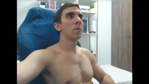 gatosarado23 online show from January 18, 2025, 2:14 am