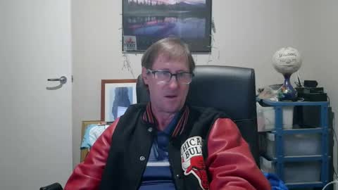 Snapshot of gatsby2025 chatting on November 9, 2025, 2:04 pm gatsby2025 online show from November 9, 2025, 2:04 pm