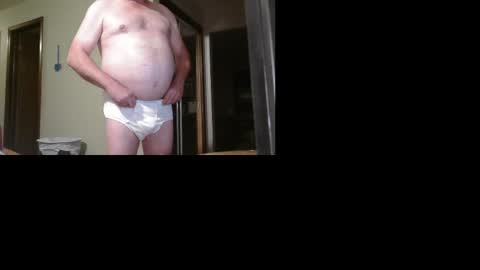 gavineverett3 online show from October 26, 2025, 12:49 am