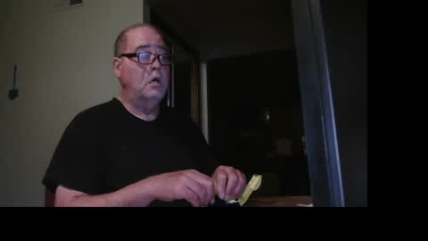 gavineverett3 online show from October 28, 2025, 8:51 am