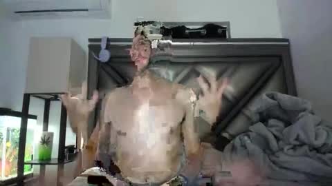 Snapshot of gayndepressed chatting on April 21, 2026, 1:42 am Trace online show from April 21, 2026, 1:42 am