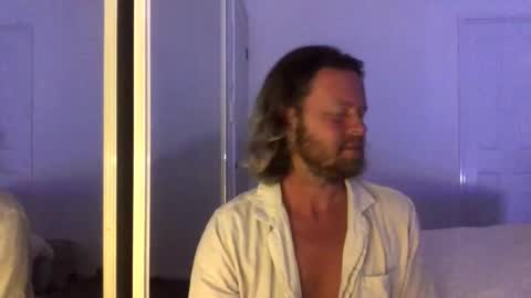 gcsurfer81 online show from October 21, 2025, 8:37 am