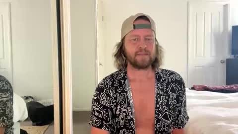 gcsurfer81 online show from October 28, 2025, 12:25 am