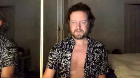 Snapshot of gcsurfer81 chatting on June 20, 2026, 8:28 am gcsurfer81 online show from June 20, 2026, 8:28 am