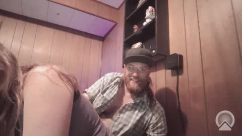 Snapshot of geeznutsizonyrchyn chatting on October 15, 2025, 8:14 am Geeznutsizonyrchyn online show from October 15, 2025, 8:14 am