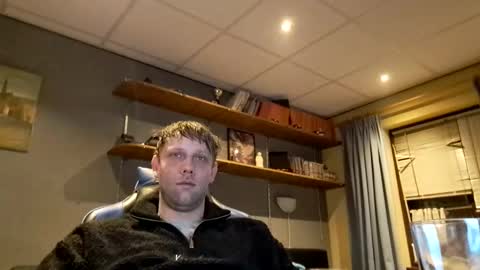 Snapshot of geile_waalwijker_1991 chatting on January 18, 2025, 11:22 pm Iwan online show from January 18, 2025, 11:22 pm