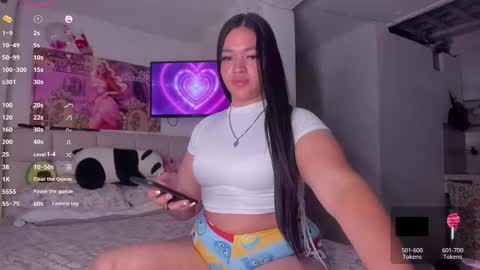   online show from October 18, 2025, 12:57 am