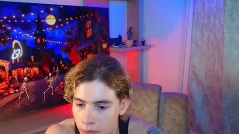 Snapshot of gemdominus chatting on October 10, 2025, 1:37 am Gem Dominus online show from October 10, 2025, 1:37 am