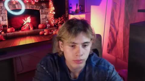 Snapshot of gemdominus chatting on October 30, 2025, 2:13 am Gem Dominus online show from October 30, 2025, 2:13 am