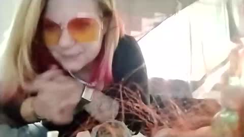 geminihnh online show from February 8, 2026, 6:44 pm