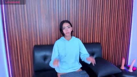 HELLEN online show from January 14, 2026, 7:25 am