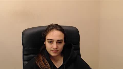 Gemma online show from December 7, 2024, 6:43 am