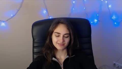 Gemma online show from March 12, 2025, 10:37 am