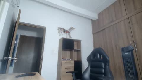 genesis95_ online show from October 18, 2025, 10:38 am