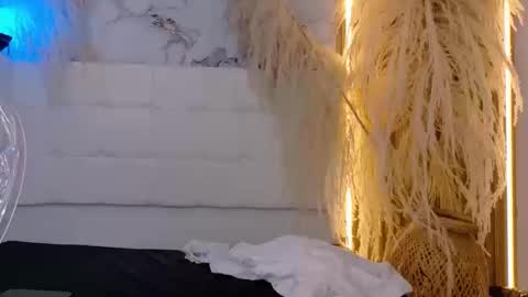 genesisrea__ online show from September 29, 2025, 9:41 pm