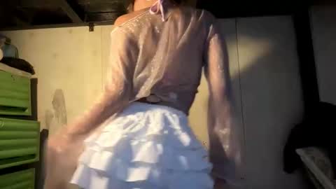 Yuki online show from January 14, 2026, 6:52 am