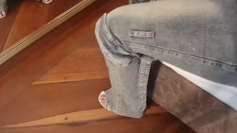  Genessis and David  online show from September 22, 2025, 4:03 am