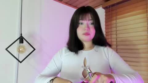 Sofia online show from December 17, 2025, 3:34 am