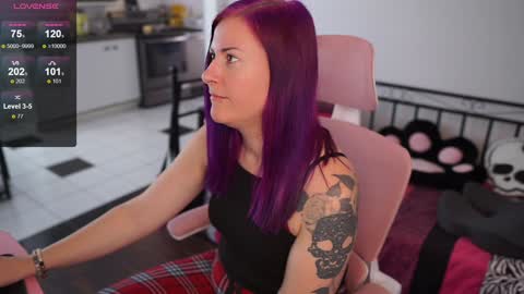 Genny Rock   and  online show from December 22, 2024, 5:53 pm