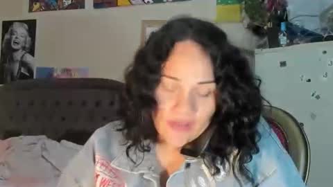 gensesisex online show from April 28, 2026, 3:00 am